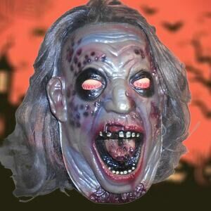 Halloween Hanging Horror Face Décor Scary Monster Zombie